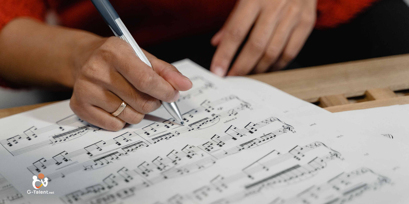 Intro del curso de ear training, enseñando a desarrollar habilidades auditivas musicales desde nivel básico hasta avanzado